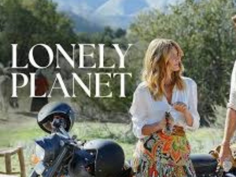 فيلم Lonely Planet: قصة حب رومانسية في قلب الطبيعة المغربية على منصة نتفليكس